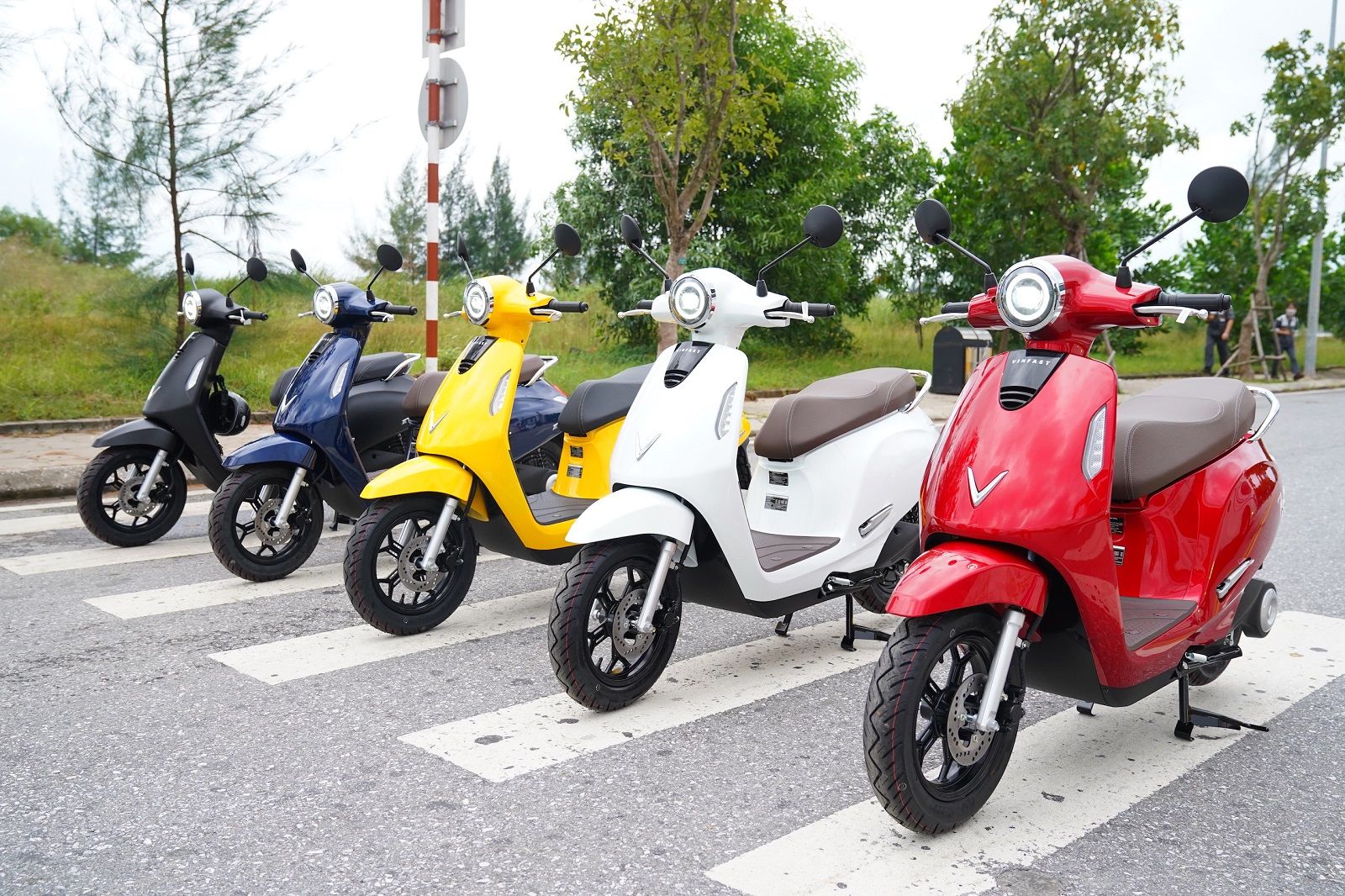 Explore Da Nang comfortably with E-MOTO electric motorbikes